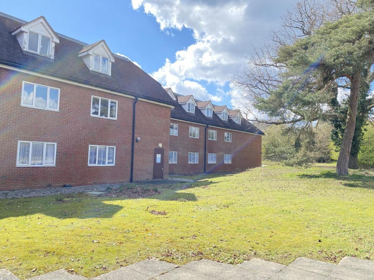 Ibis Budget Stansted Bishops Stortford Birchanger Exterior foto